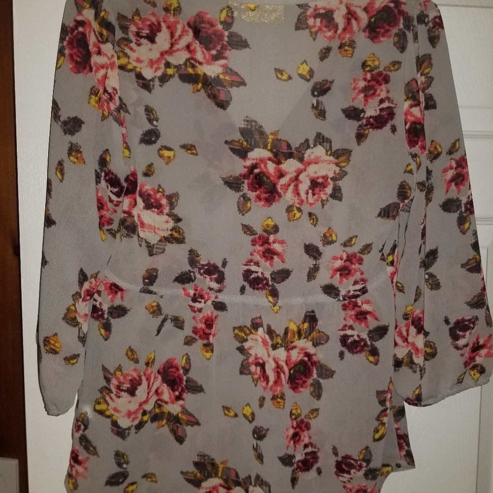 Tunic - Picture 2 of 3